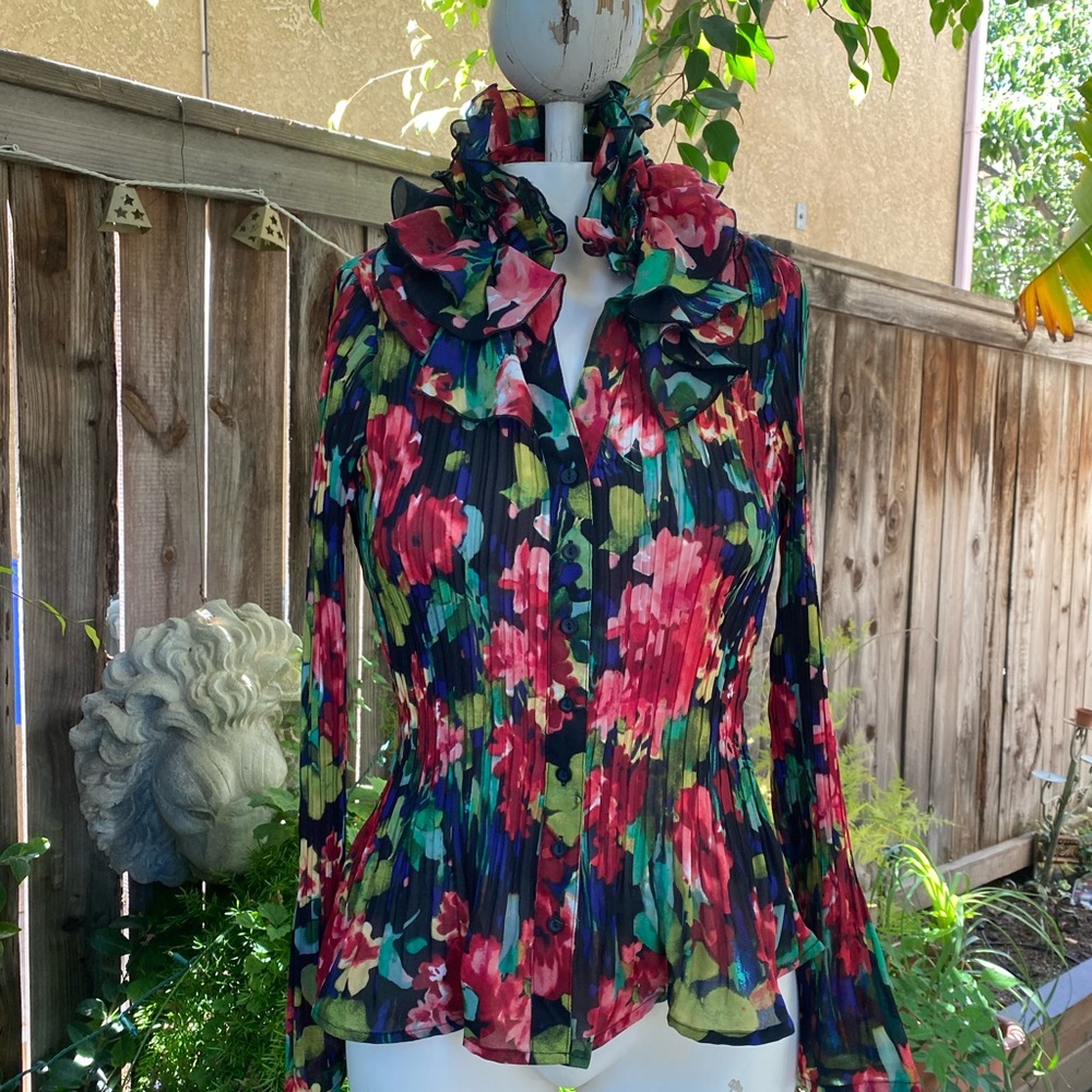 Ruffled And Crinkled floral Watercolor Print Button Blouse shirt